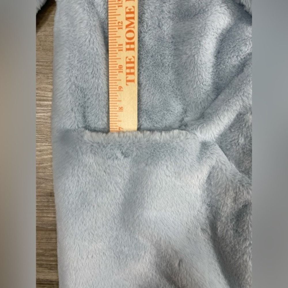 Plush Faux Fur W/M pale Blue large lapel Snap Front Vine & Valley coat LN - Picture 9 of 15